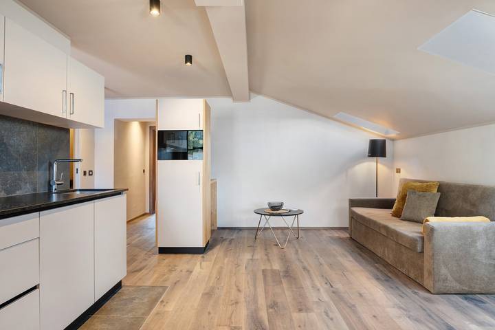 Entire apartment, Apartment "Angerle Alm Apt Rosengarten" with Private Balcony, Shared Garden and Wi-Fi in Karersee, Welschnofen