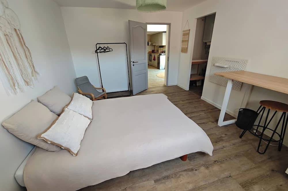 L'Escale Provençale - Maisonnette avec cour ombragée à 5 minutes d'Avignon... in Sorgues, Vaucluse