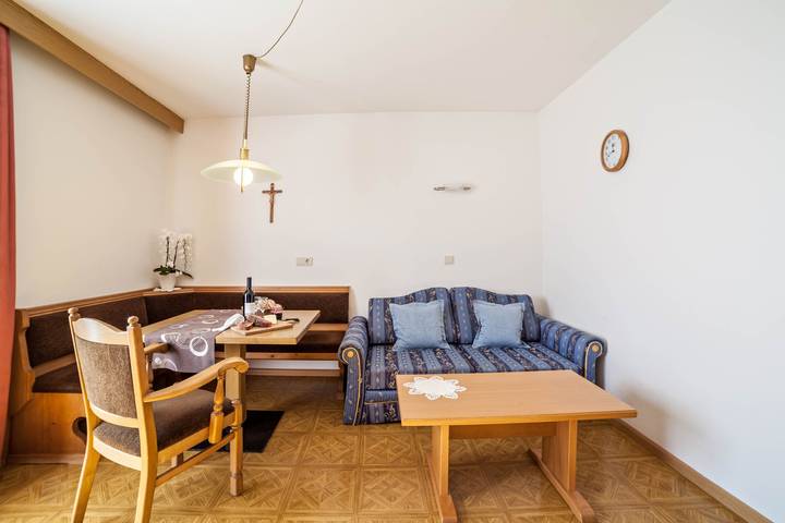 Hel lejlighed, Apartment 'Residence Pichler 3' with Mountain View, Balconies & Wi-Fi in Stubai Alps, San Leonardo i Passiria