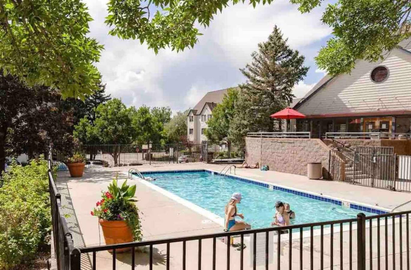 Entire apartment, Cozy Private Studio Near Denver - Prime Location! in Arapahoe County