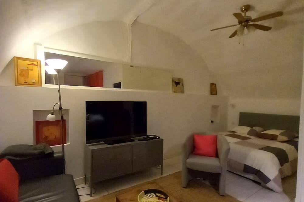 Appartement entier, Petit nid douillet à deux pas de \"la plus belle baie du monde\" ! in La Ciotat, Région de Marseille