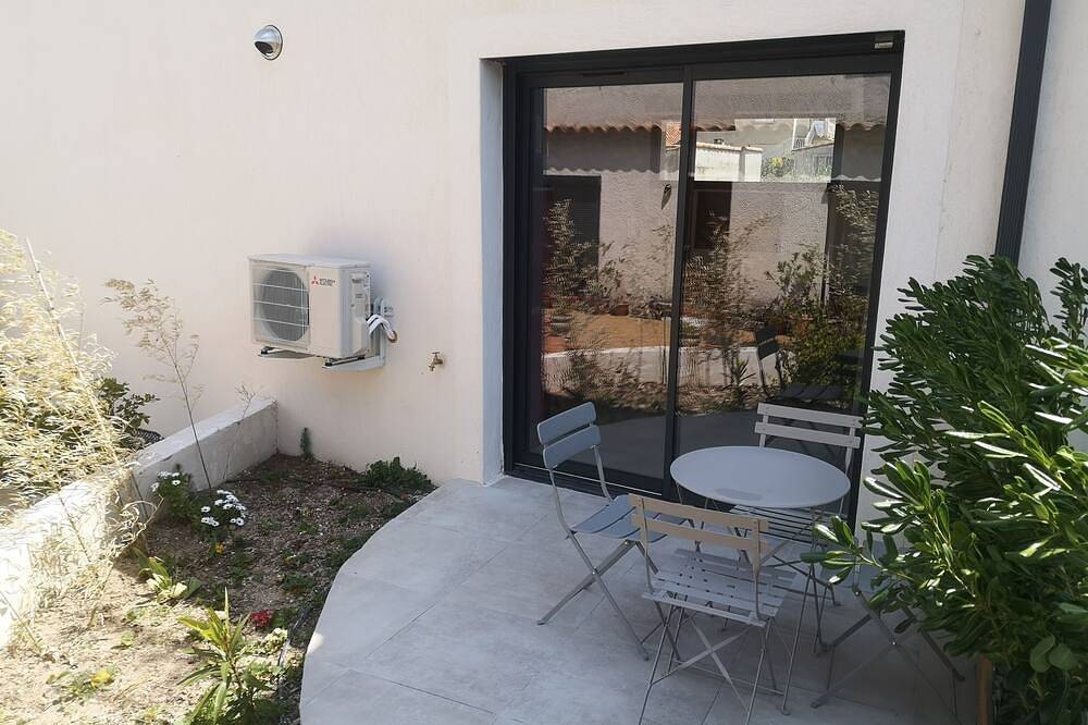 Entire apartment, Comfortable studio for 3 people in Les Pennes-Mirabeau, Aix-en-Provence region
