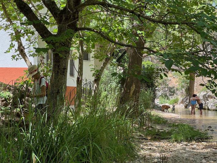 Casa de vacaciones para 8 personas, con terraza y vistas en Los Calares del Mundo y de la Sima - 3