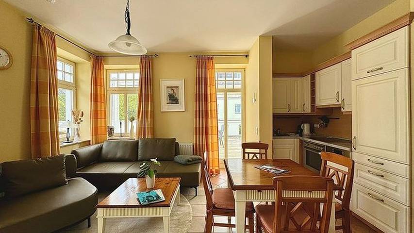 Ferienwohnung für 4 Personen, mit Balkon in Kühlungsborn - 2