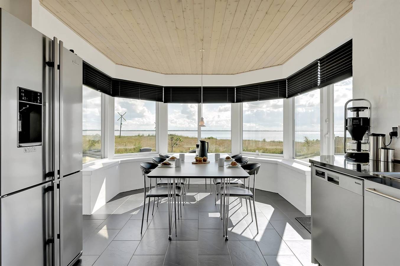 Pet friendly home in Ulfborg with Wifi in Thorsminde, Nissum Fjord