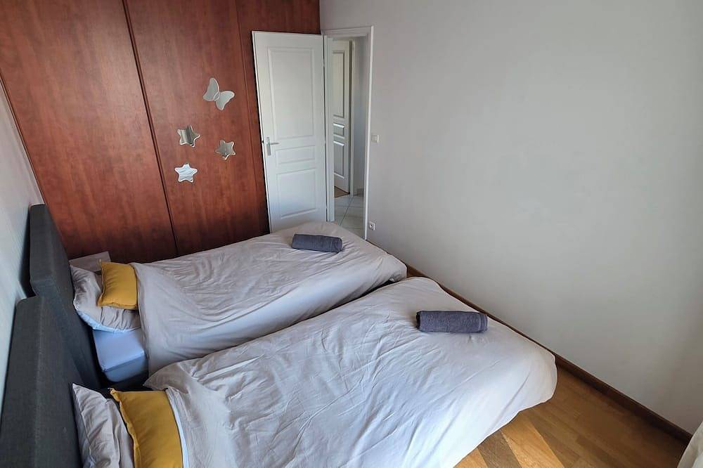 Entire apartment, Large apartment near Paris / C.D.G / Disney in Villepinte, Seine-Saint-Denis