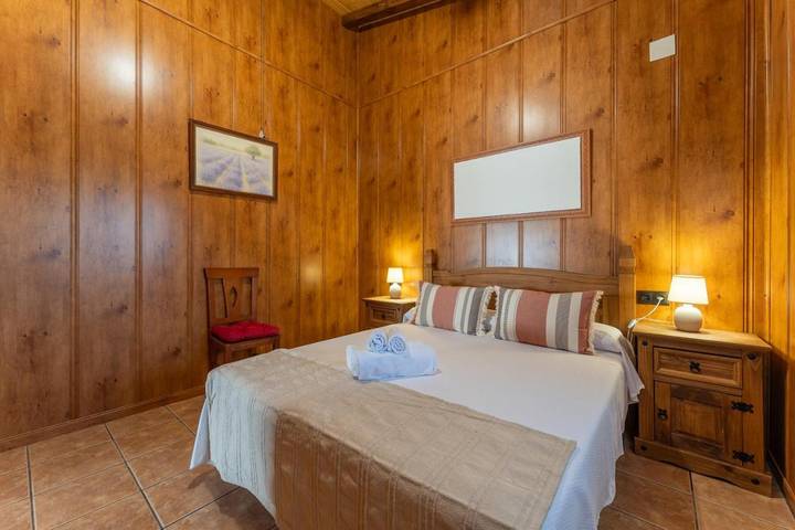 Casa rural para 6 personas, con jardín además de vistas y piscina, Familias con niños en Provincia de Badajoz - 4