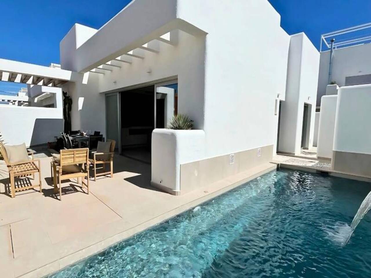 Entire apartment, Villa in San Fulgencio with Private Pool in San Fulgencio, Costa Blanca