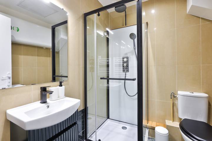 Apartamento entero, Le Poulidor, à 15 min de Paris in Saint-Ouen, Sena-Saint Denis
