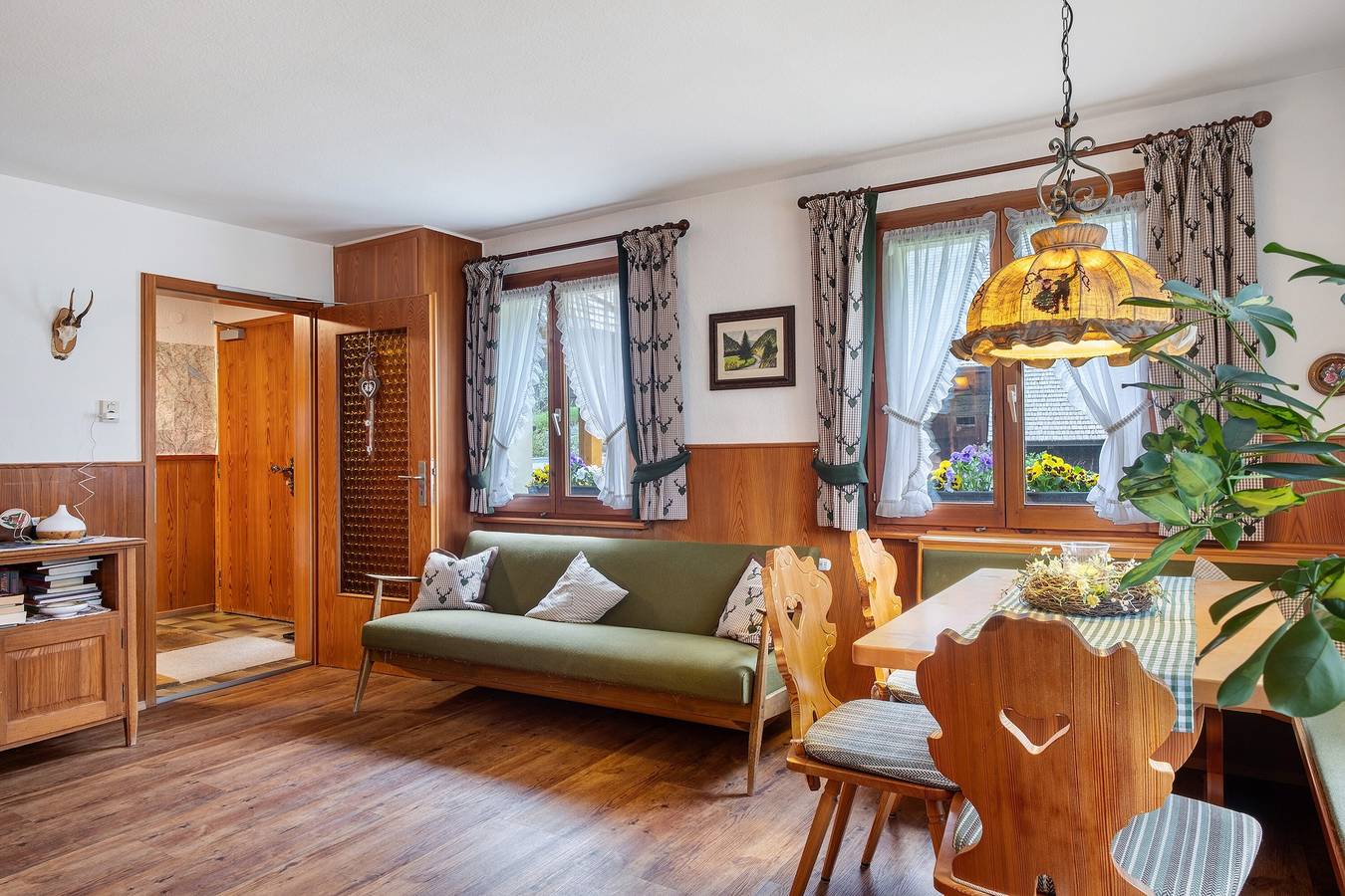 Zimmer 'Zimmer 5 Doppelzimmer' mit Bergblick, Gemeinschaftsterrasse und Wi-Fi in St. Blasien, Südschwarzwald