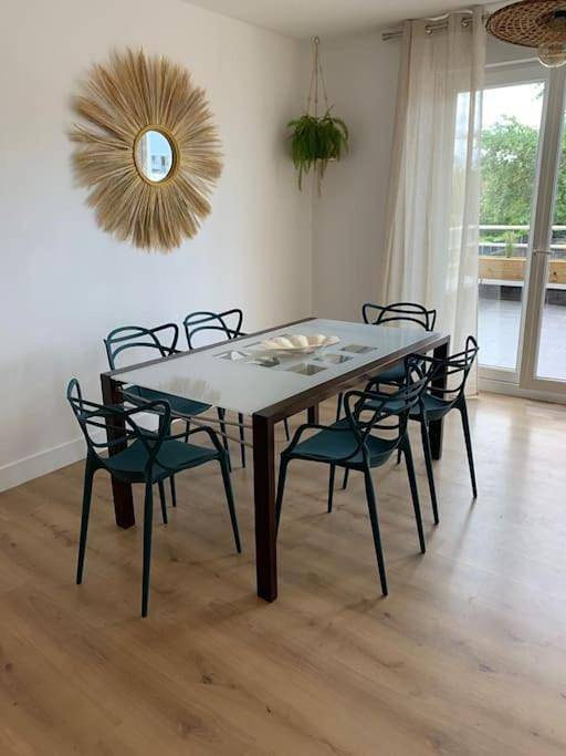 Appartement entier, Au 154 Bis - Joli Appartement avec Grande Terrasse et proche de la plage à Malo in Plage de Malo-les-Bains, Dunkerque