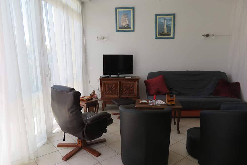 Appartement entier, Joli logement tout juste rénové à proximité  de la mer in Saint-Georges-de-Didonne, Région de Rochefort