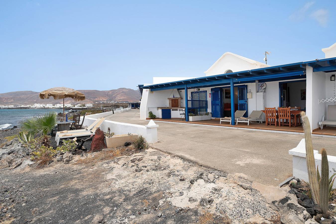 Maison de vacances Punta Marea à la plage, avec vue sur la mer, Wifi, et terrasse. in Punta de las Mujeres, Haría