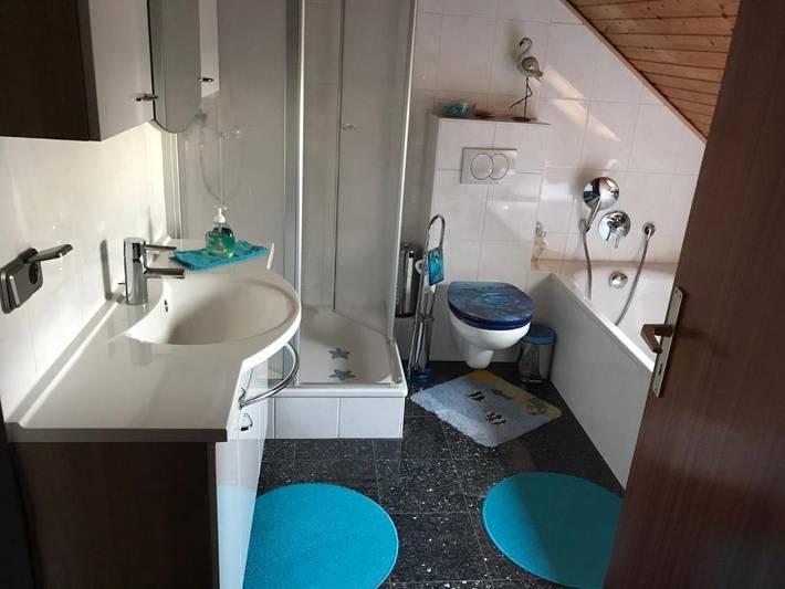 Ferienwohnung für 3 Personen, mit Terrasse und Garten in Baunatal