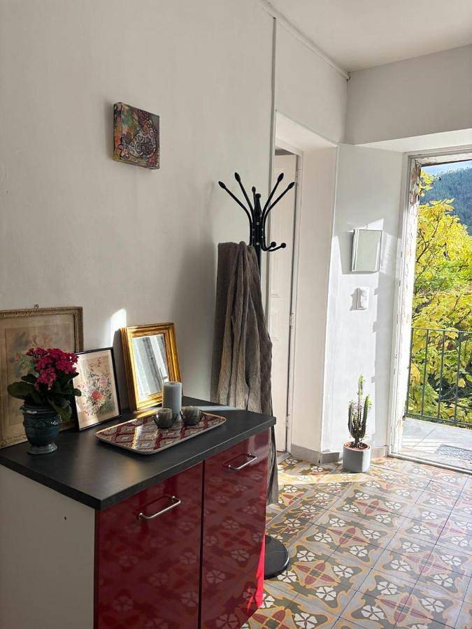 Location de vacances pour 6 personnes, avec vue et jardin à Peyremale - 4