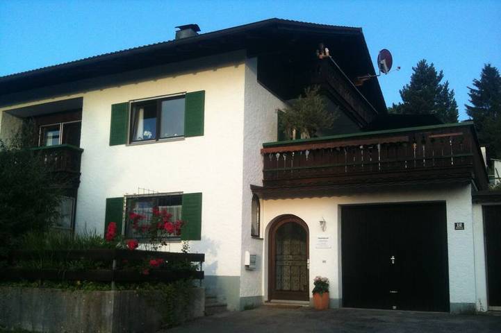Ferienwohnung für 5 Personen, mit Balkon und Garten in Halblech