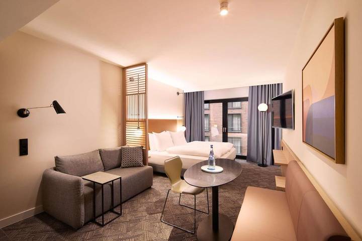 Location de vacances pour 4 personnes, avec piscine ainsi que terrasse et sauna, animaux acceptés à Düsseldorf - 3