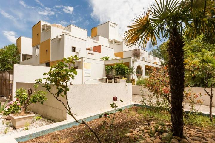 Appart’hôtel pour 6 personnes, avec terrasse et jardin