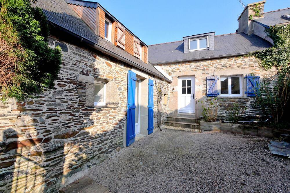 Le Penty du Peulven in Plestin-les-Grèves, Ceinture Dorée