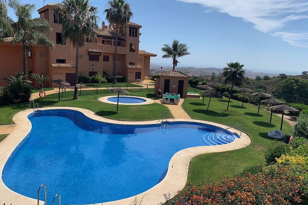 Ganze Wohnung, El Soto de Marbella F/F P16 Meer- & Bergblick. Golf-Fitness-Tennis-Padel vor Ort in Ojén, Sierra de las Nieves