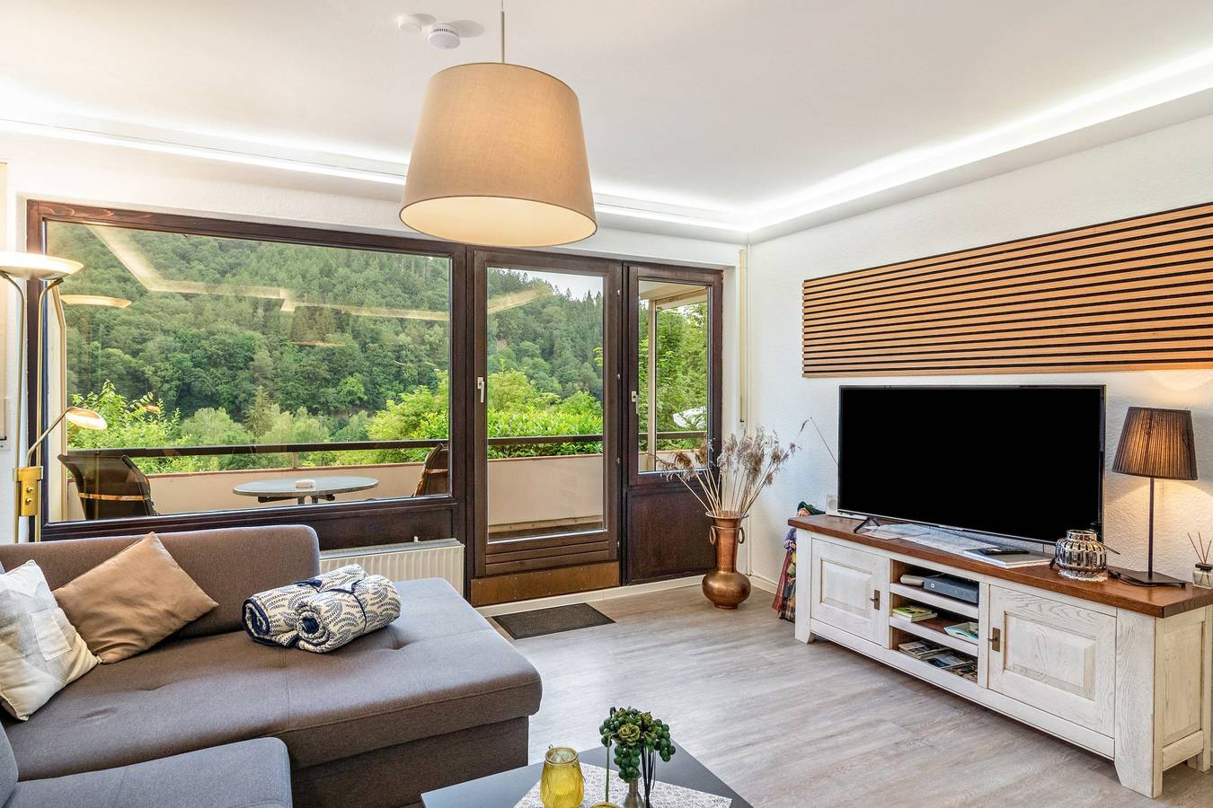 Ganze Wohnung, Ferienwohnung Schnucki Lautenthal mit Bergblick, Balkon und Wlan in Langelsheim, Harzvorland