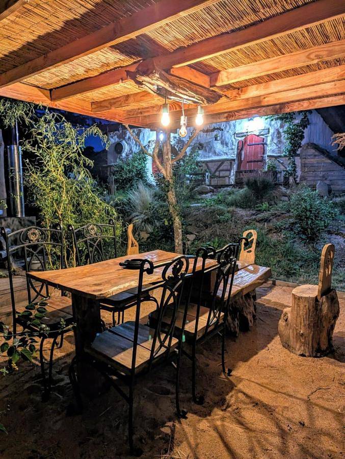 Gîte pour 4 personnes, avec jardin ainsi que jacuzzi et terrasse à Saint-Sulpice-les-Feuilles - 2