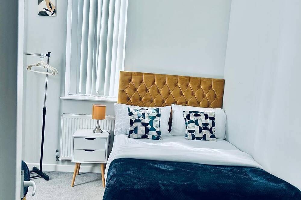 Ganze Wohnung, Rochester 1 Bed, Ground Floor Modern Flat Sleeps 5 in Rochester, Kent Downs