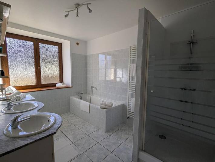 Gîte pour 9 personnes, avec terrasse à Lathuile - 3