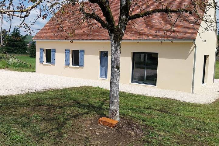 Ferienhaus für 6 Personen, mit Whirlpool und Terrasse sowie Garten