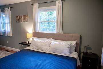 Vacation Home for 5 Guests in Stowe, Stowe Mountain, Picture 2