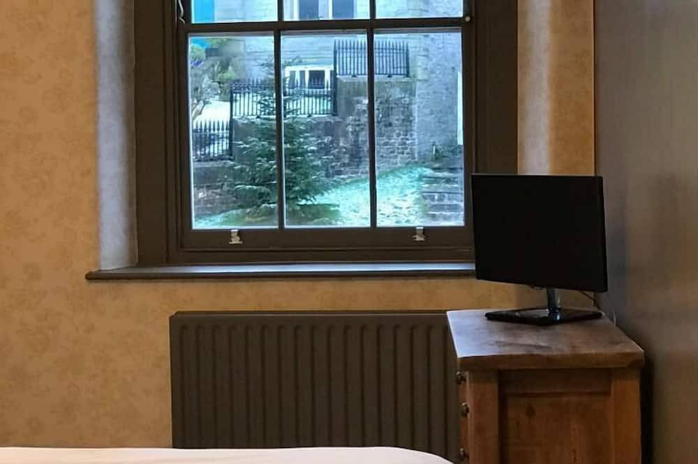 Entire apartment, Bright and spacious holiday apartment in Tideswell with free Wifi in Tideswell, Derbyshire