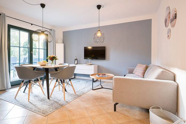 Ferienwohnung für 3 Personen, mit Terrasse und Garten in Neuhaus (Dierhagen)