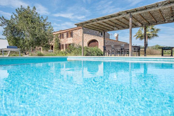 Finca für Gruppen für 8 Personen, mit Terrasse und Garten in Sant Llorenç des Cardassar - 2