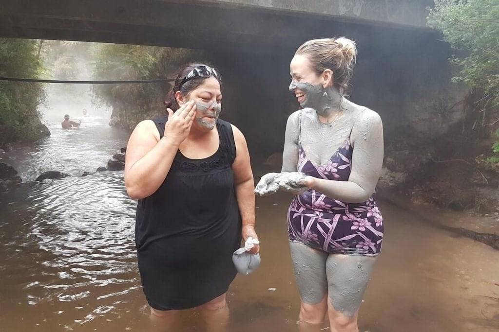 Holiday Home for 25 People in Rotorua, Bay of Plenty