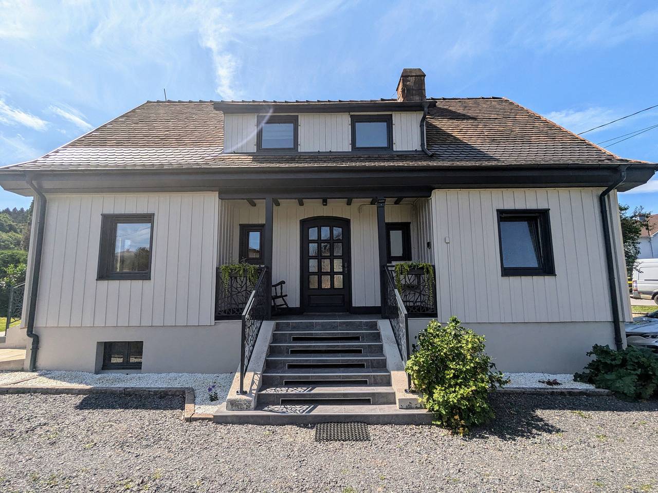 Gîte spacieux, confort moderne, jardin paisible in Saulcy-sur-Meurthe, Saint-Dié-des-Vosges