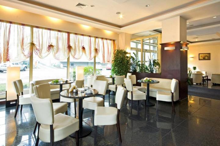 Villa für 2 Personen, mit Whirlpool und Pool sowie Terrasse und Sauna in Swinemünde - 4