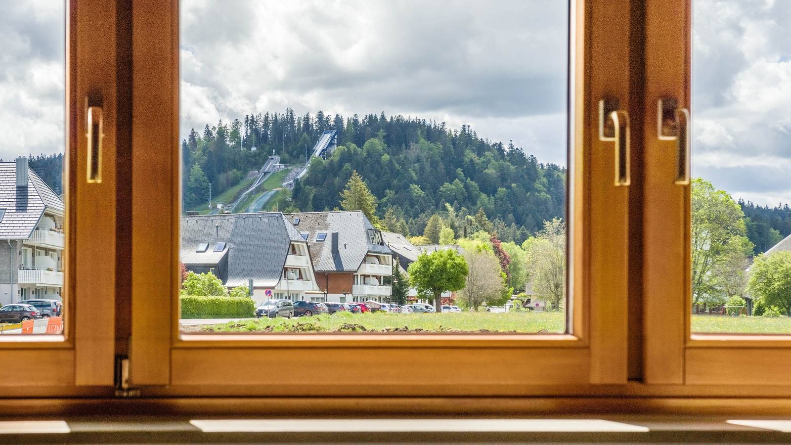 Entire apartment, Apartment 'Wohnung 3 Mit Balkon' with Balcony and Wi-Fi in Hinterzarten, Southern Black Forest
