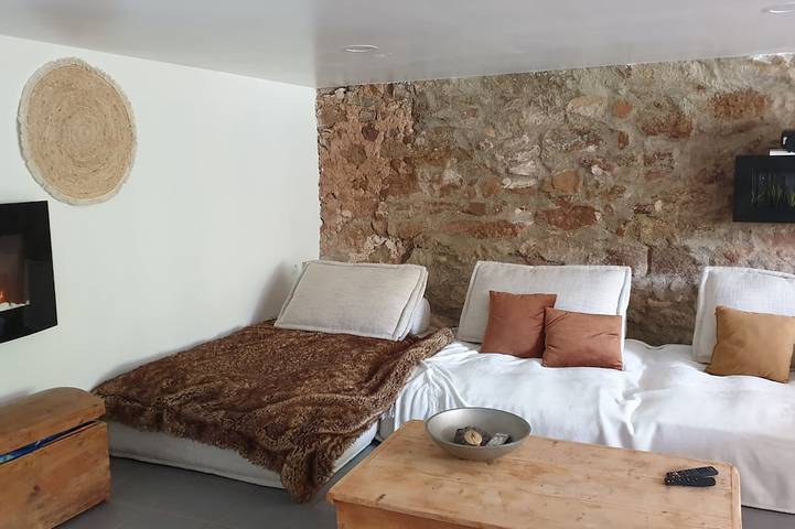 Location de vacances pour 8 personnes, avec jardin, animaux acceptés à Quarante - 2