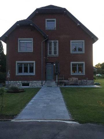 Gîte pour 5 personnes, avec vue ainsi que terrasse et jardin à Raeren