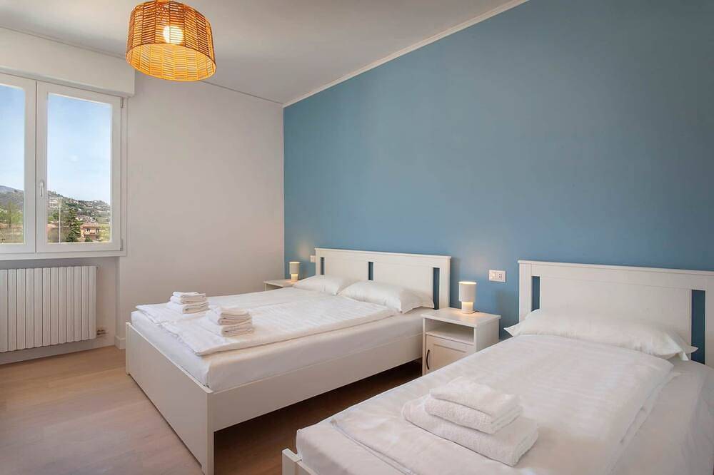Ganze Wohnung, Residenza Ca' Bianca - Nur wenige Schritte zum See in Garda, Gardasee-Berge