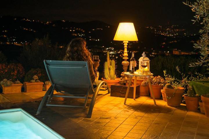 Villa pour 4 personnes, avec jacuzzi ainsi que piscine et jardin à Imperia - 4