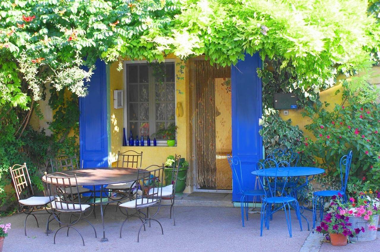 La Sarrasine in Villes-sur-Auzon, Parc naturel régional du Mont-Ventoux