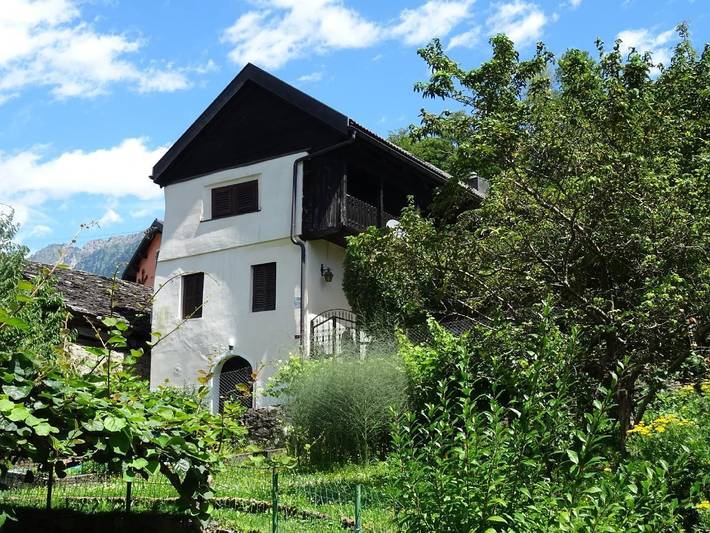 Ferienhaus für 5 Personen, mit Balkon und Garten im Tessin