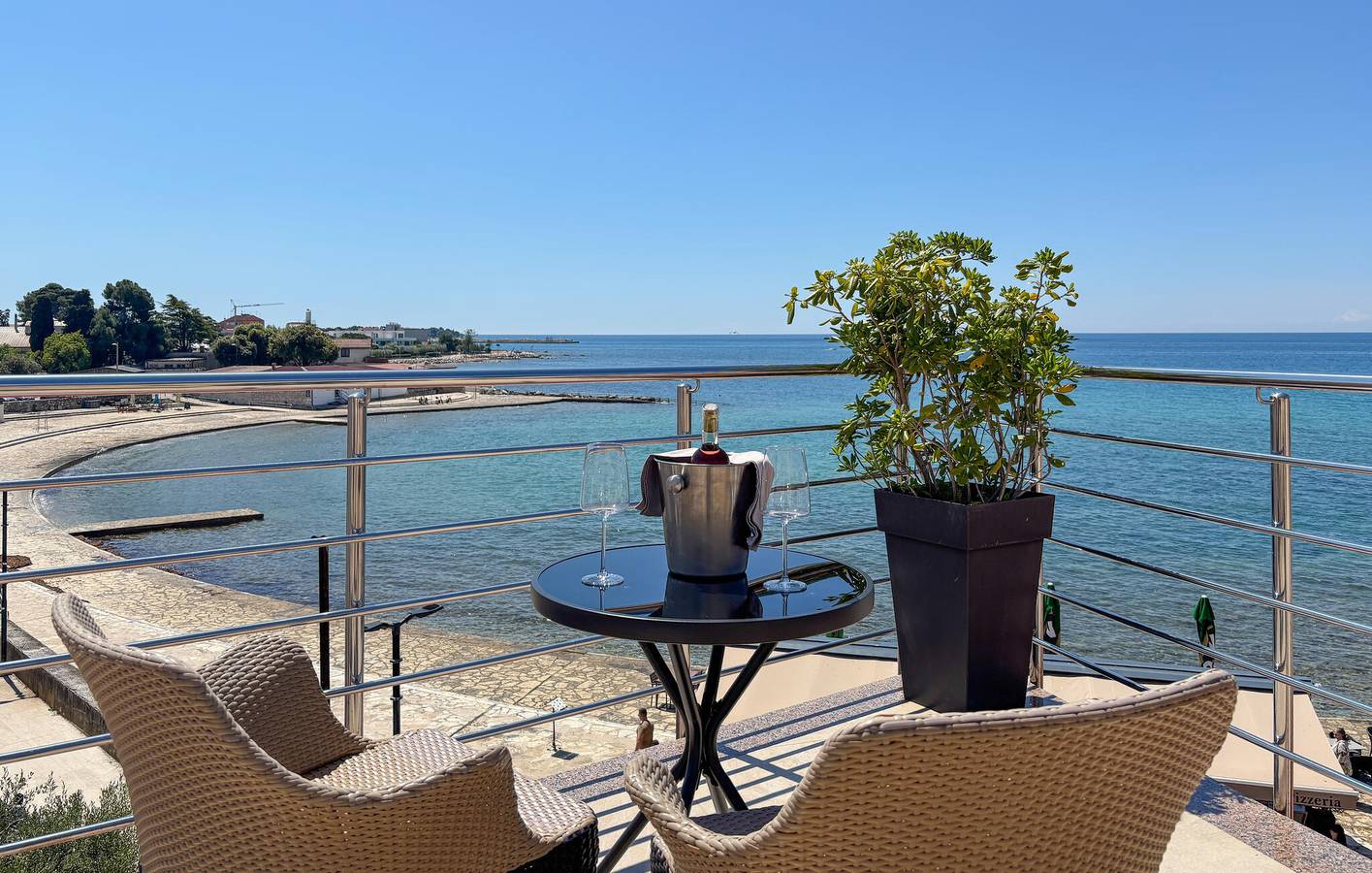 Appartement de vacances entier, Escapade en bord de mer : appartement confortable à l'étage supérieur avec Wi-Fi et parking in Umag, Région d'Umag