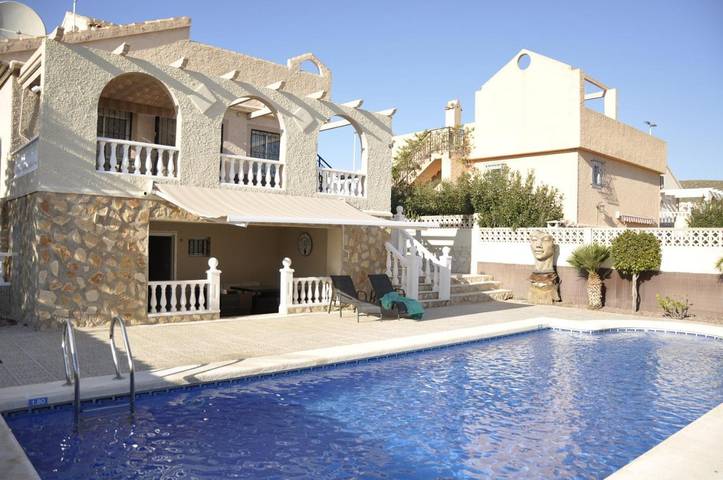 Casa rural para 6 personas, con Balcón y Terraza además de Jardín y Piscina en Alhama de Murcia