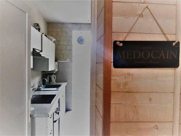 Location de vacances pour 10 personnes, avec piscine ainsi que jacuzzi et balcon à Saint-Vivien-de-Médoc - 3