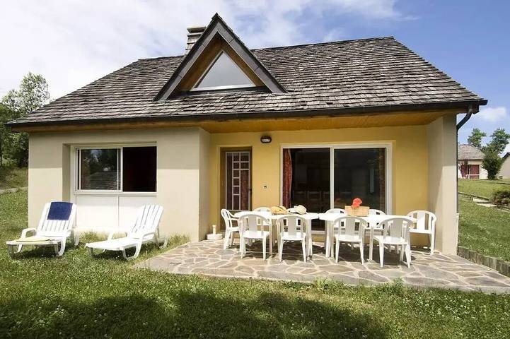 Location de vacances pour 10 personnes, avec terrasse et sauna, animaux acceptés à Mende - 4