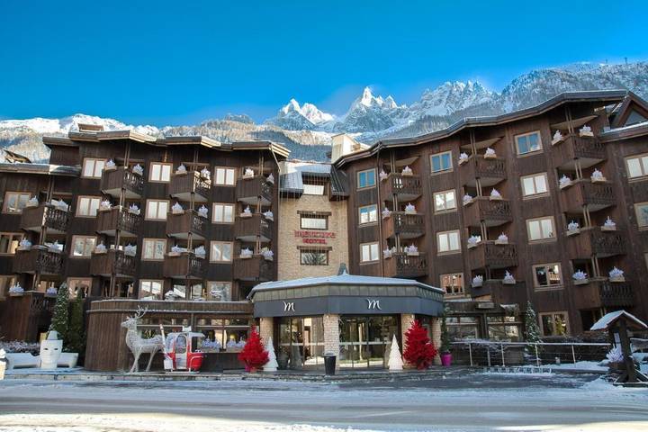 Hôtel pour 3 personnes, avec Terrasse et Jardin dans Gare De Chamonix Mont Blanc - 2