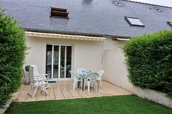 Gîte pour 4 personnes, avec jardin à Saint-Quay-Perros - 3