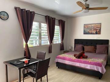 Gîte pour 2 personnes, avec jardin et vue dans Bora Bora